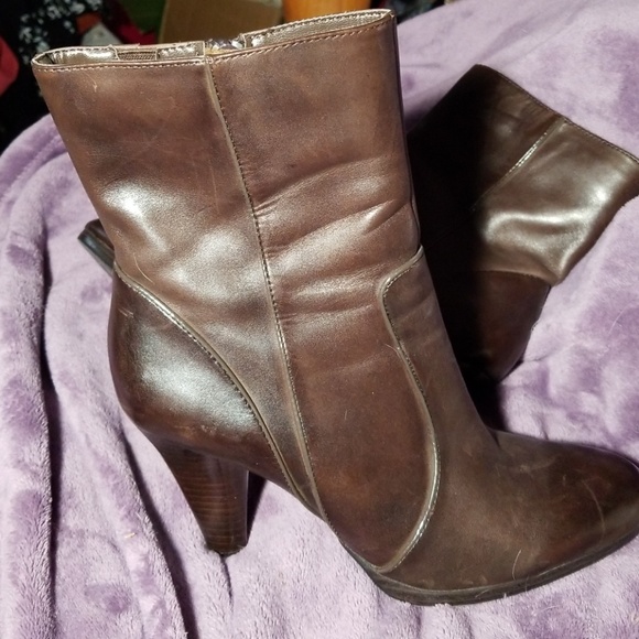 Boots - Picture 3 of 3